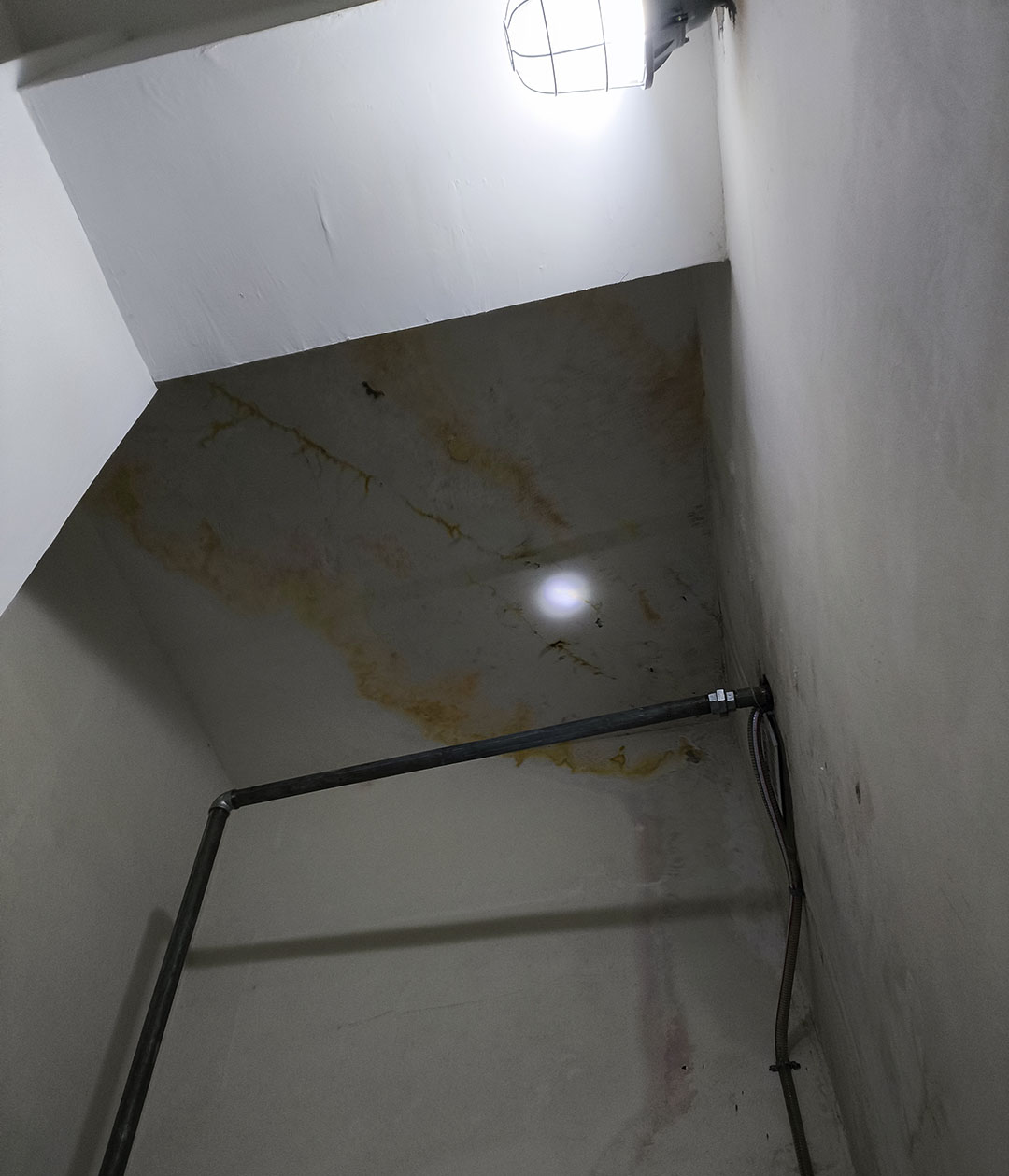 地下室漏水维修1